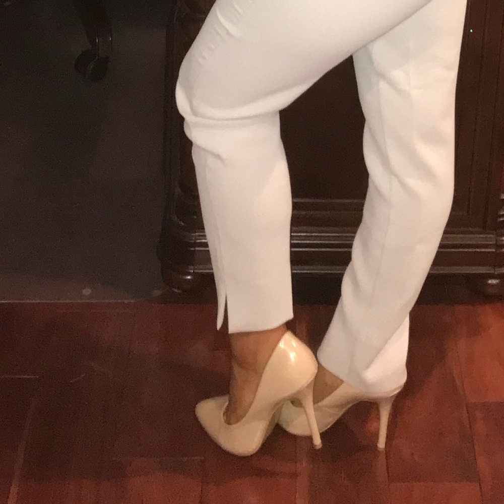 SHINY NUDE POINTED TOE HEELS